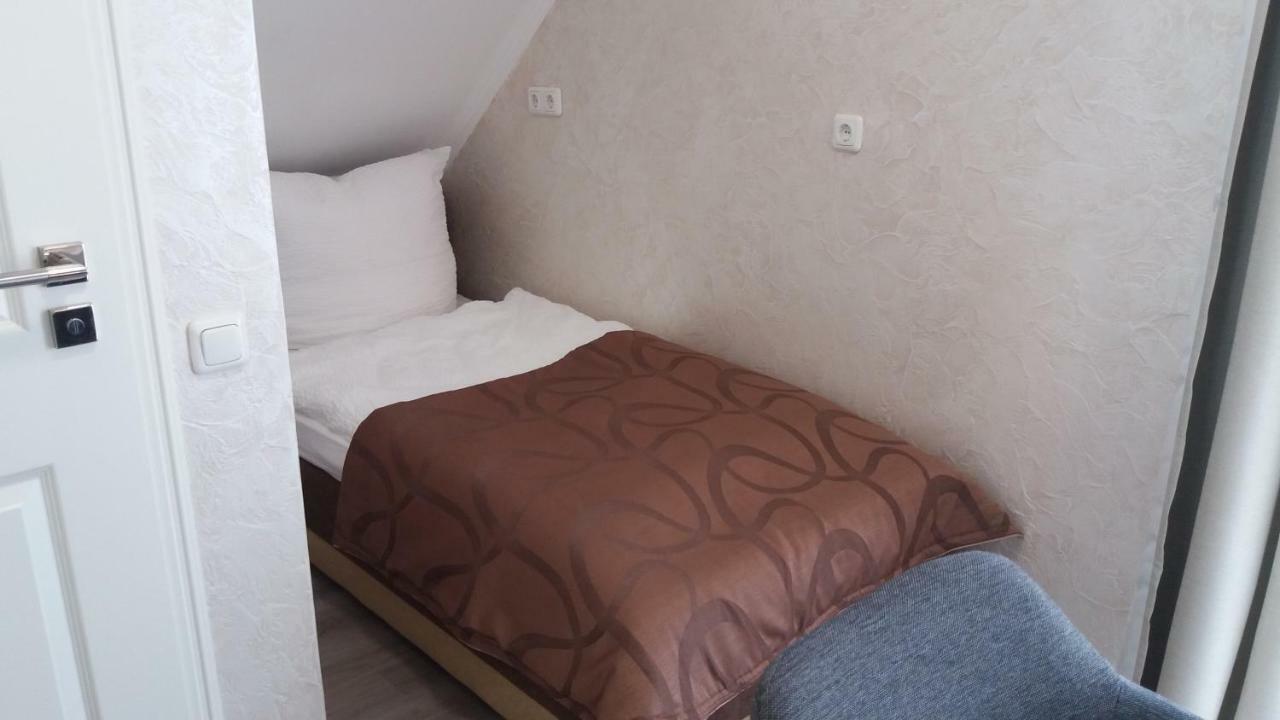Mueller Residenz Zur S-Bahn Karlsfeld Hotel Exterior foto